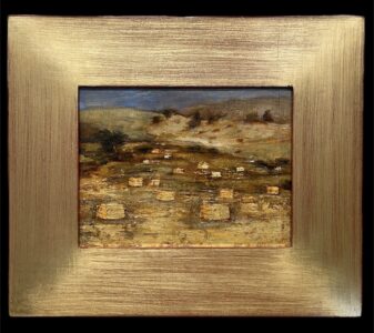 Jane Morris Pack, Hay Bales, 2023, Gold leaf, oil and shellac on masonite panel, 6 x 8 inches - SOLD -