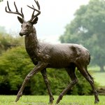 Rikki Morley Saunders, Gift in Velvet, bronze, 49 x 53 x 22 inches